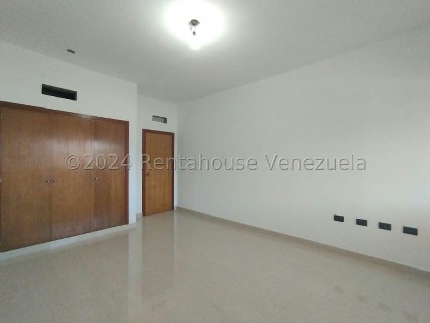 Apartamento (1 Nivel) en Venta en La Trigaleña, Carabobo - 34