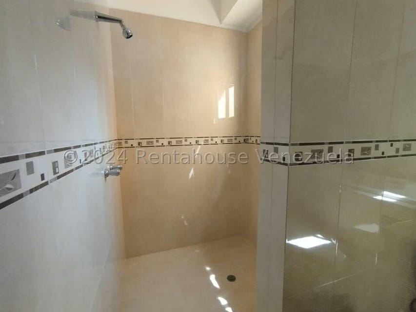 Apartamento (1 Nivel) en Venta en La Trigaleña, Carabobo - 46