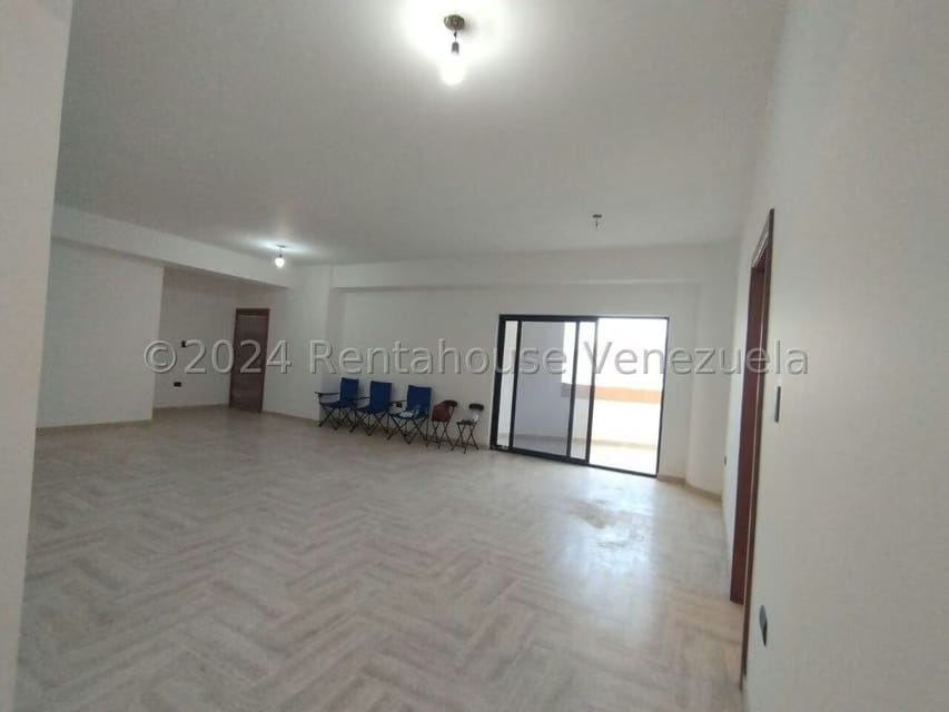 Apartamento (1 Nivel) en Venta en La Trigaleña, Carabobo - 10