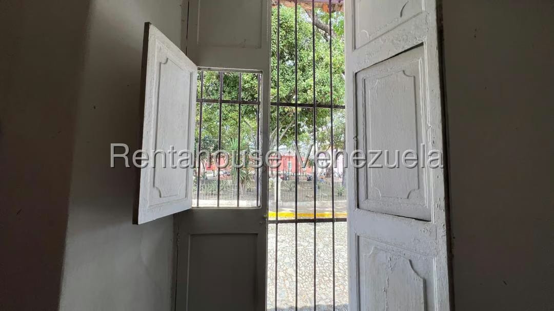 Casa (Colonial) en Venta en Petare, Distrito Metropolitano - 16