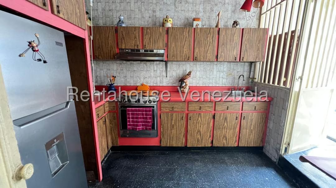 Casa (Colonial) en Venta en Petare, Distrito Metropolitano - 24