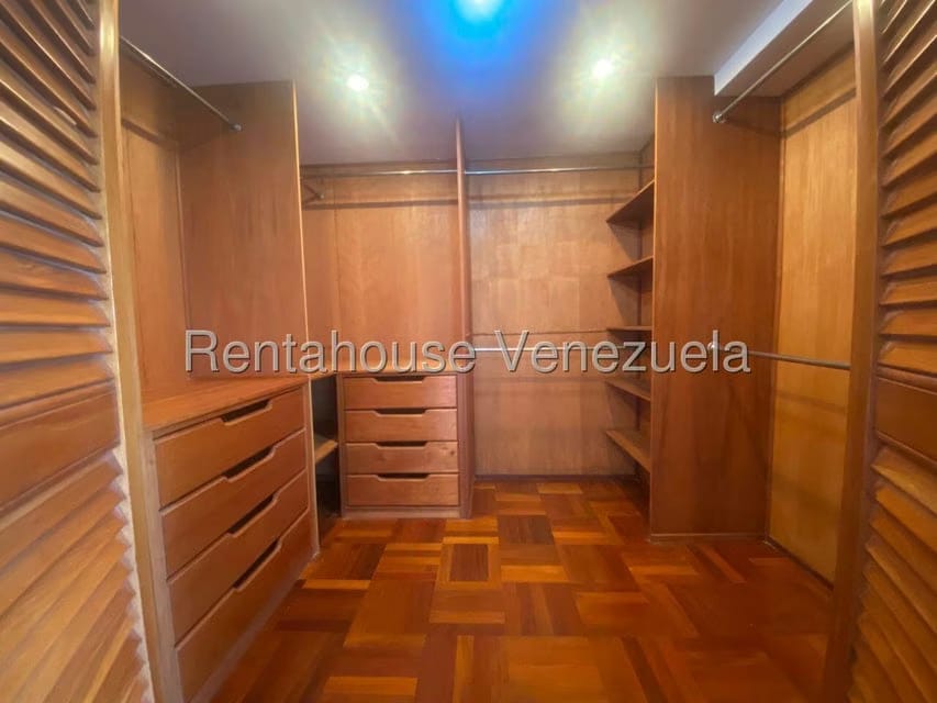 Apartamento (1 Nivel) en Venta en Oripoto, Distrito Metropolitano - 21