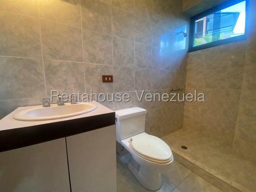 Apartamento (1 Nivel) en Venta en Oripoto, Distrito Metropolitano - 32
