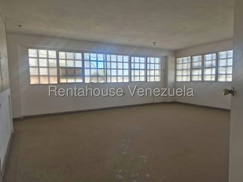 Comercial (Edificio) en Venta en Centro, Falcon - 6