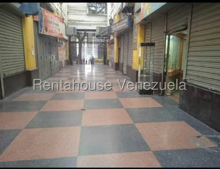 Comercial (Local Comercial) en Venta en Parroquia Catedral, Distrito Metropolitano - 2