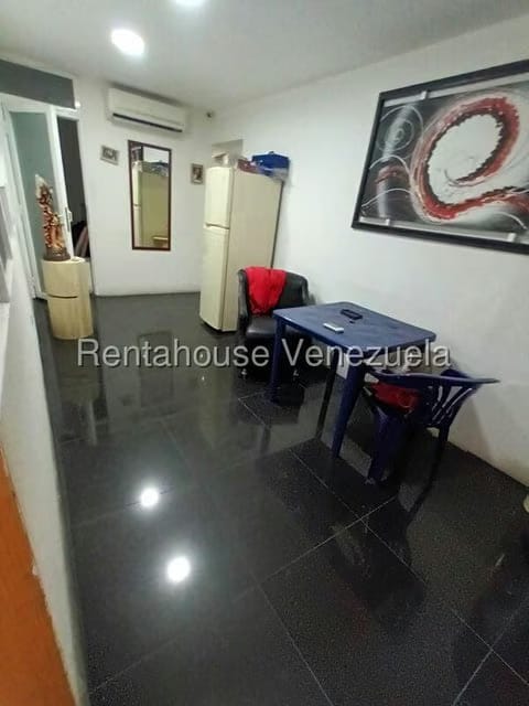 Comercial (Local Comercial) en Venta en Parroquia Catedral, Distrito Metropolitano - 11