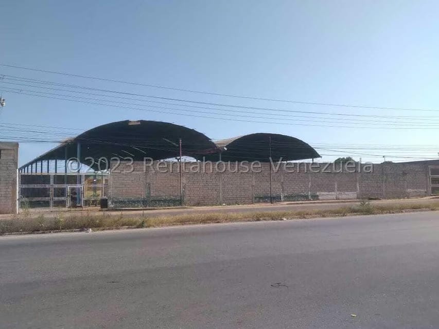 Comercial (Galpon - Deposito) en Venta en San Francisco, Zulia