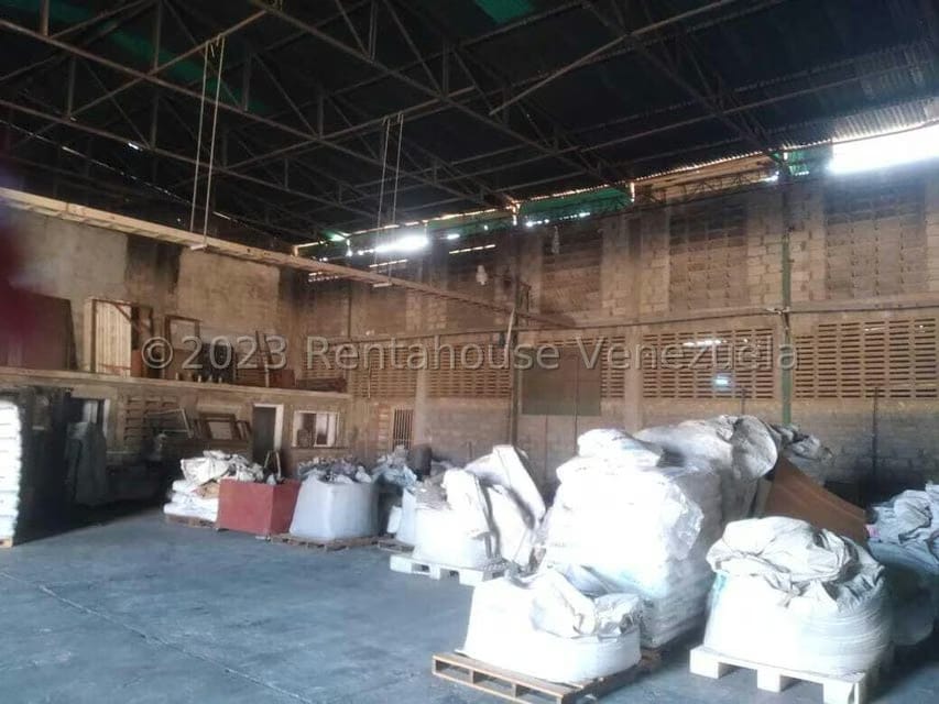 Comercial (Galpon - Deposito) en Venta en San Francisco, Zulia - 14