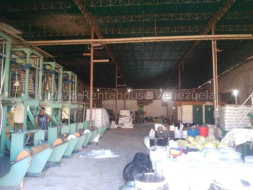 Comercial (Galpon - Deposito) en Venta en San Francisco, Zulia - 19