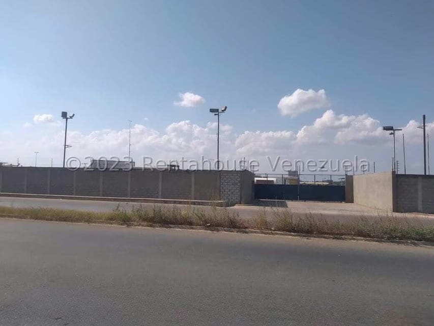 Comercial (Galpon - Deposito) en Venta en San Francisco, Zulia - 27
