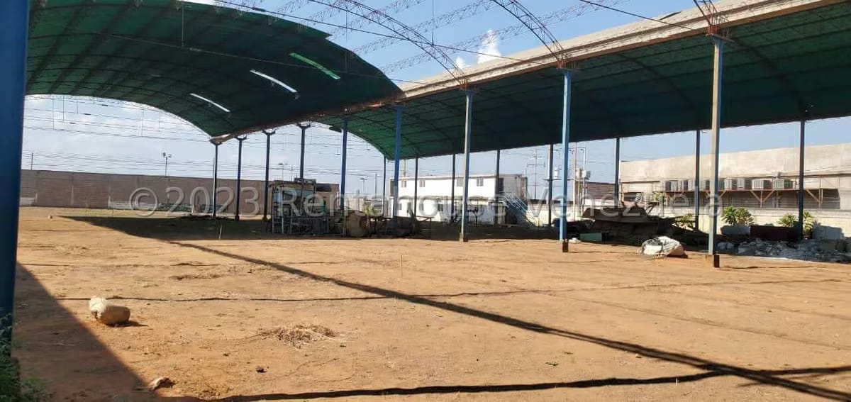 Comercial (Galpon - Deposito) en Venta en San Francisco, Zulia - 29