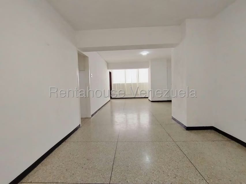 Apartamento (1 Nivel) en Alquiler en Centro, Lara - 4