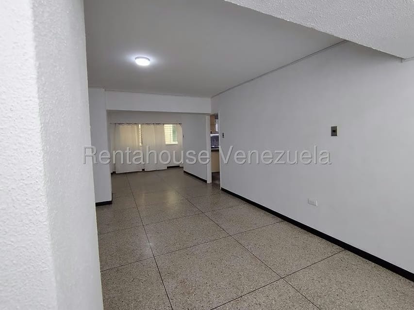 Apartamento (1 Nivel) en Alquiler en Centro, Lara - 8