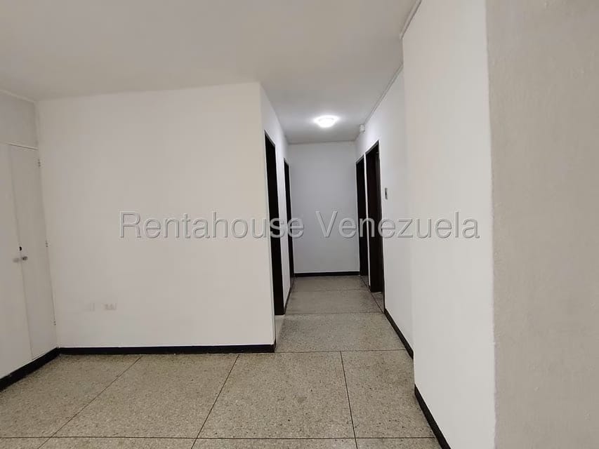 Apartamento (1 Nivel) en Alquiler en Centro, Lara - 10