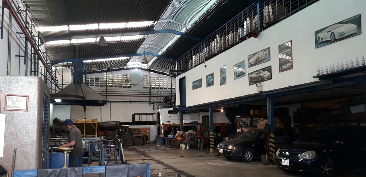 Comercial (Galpon - Deposito) en Venta en Los Rosales, Distrito Metropolitano - 2