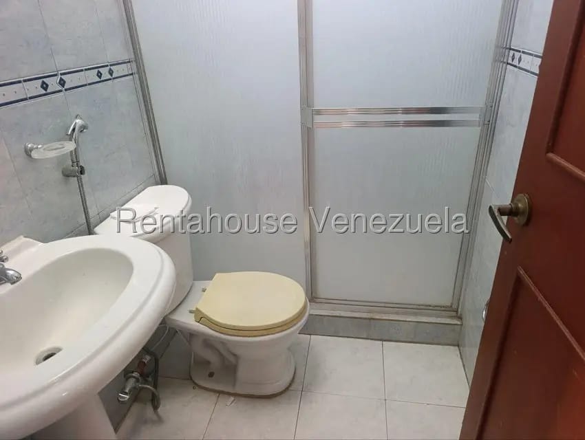 Casa (Duplex) en Venta en La Esmeralda, Carabobo - 13