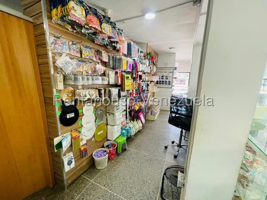 Negocios y Empresas (Comercio) en Venta en Zona Oeste, Lara - 23