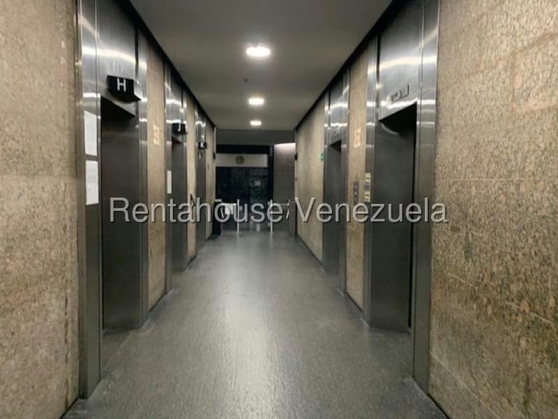 Comercial (Oficina) en Alquiler en Prados del Este, Distrito Metropolitano - 12
