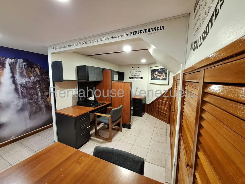 Comercial (Oficina) en Alquiler en Prados del Este, Distrito Metropolitano - 3