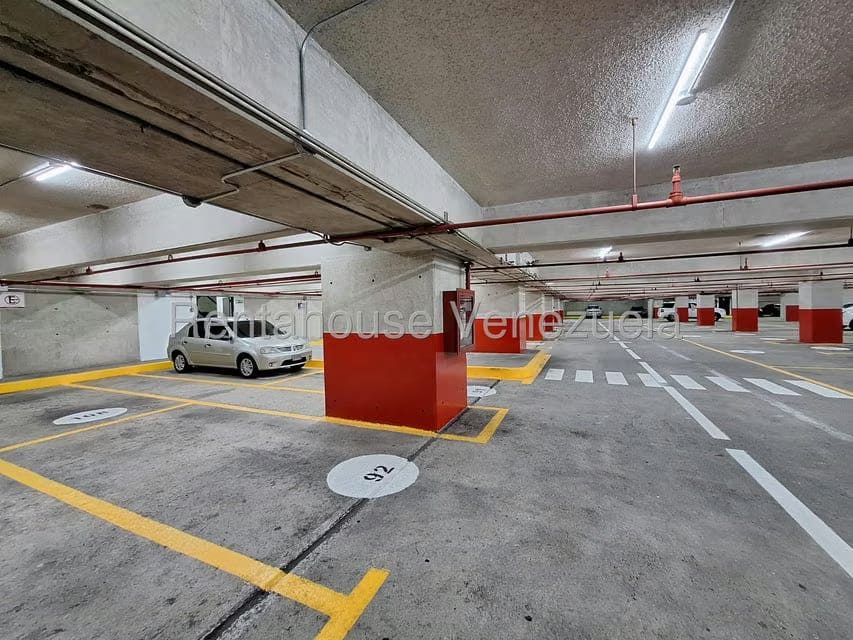 Comercial (Oficina) en Alquiler en Prados del Este, Distrito Metropolitano - 10