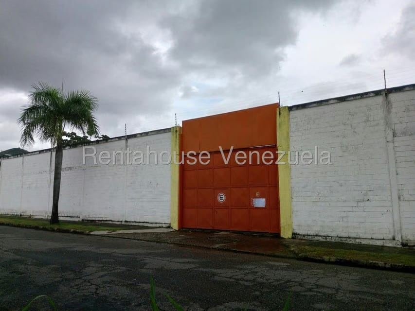 Comercial (Local Comercial) en Venta en Lizandro Alvarado, Carabobo - 2