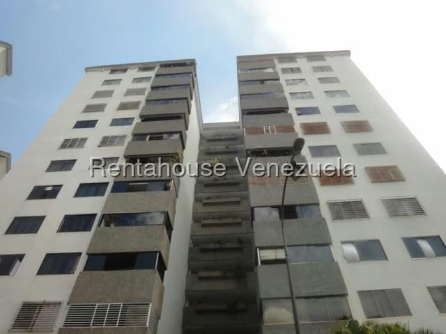 Apartamento (1 Nivel) en Alquiler en Macaracuay, Distrito Metropolitano