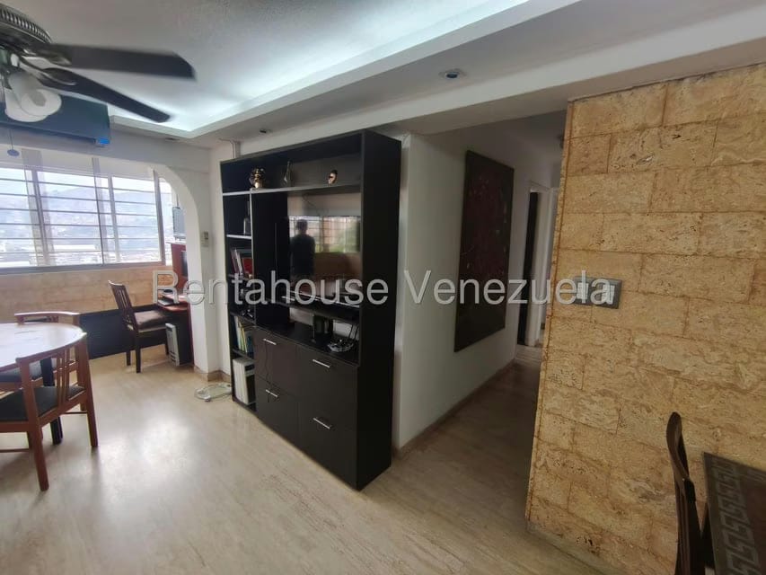 Apartamento (1 Nivel) en Alquiler en Macaracuay, Distrito Metropolitano - 12