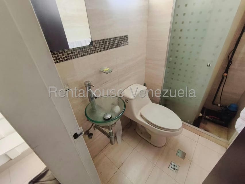 Apartamento (1 Nivel) en Alquiler en Macaracuay, Distrito Metropolitano - 15