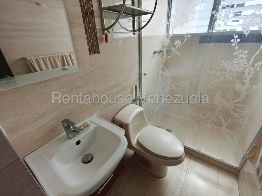 Apartamento (1 Nivel) en Alquiler en Macaracuay, Distrito Metropolitano - 27