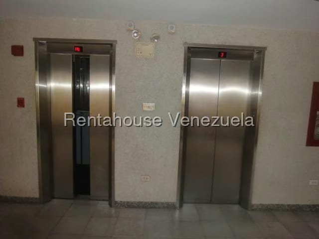 Apartamento (1 Nivel) en Alquiler en Macaracuay, Distrito Metropolitano - 36