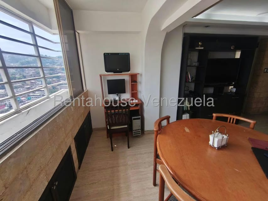 Apartamento (1 Nivel) en Alquiler en Macaracuay, Distrito Metropolitano - 6