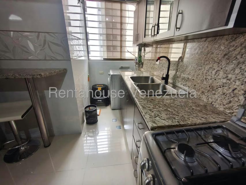Apartamento (1 Nivel) en Alquiler en Macaracuay, Distrito Metropolitano - 9