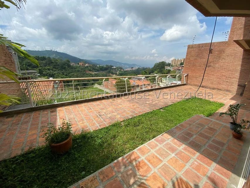 Casa (Duplex) en Venta en Alto Hatillo, Distrito Metropolitano - 12