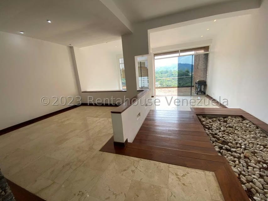 Casa (Duplex) en Venta en Alto Hatillo, Distrito Metropolitano - 3