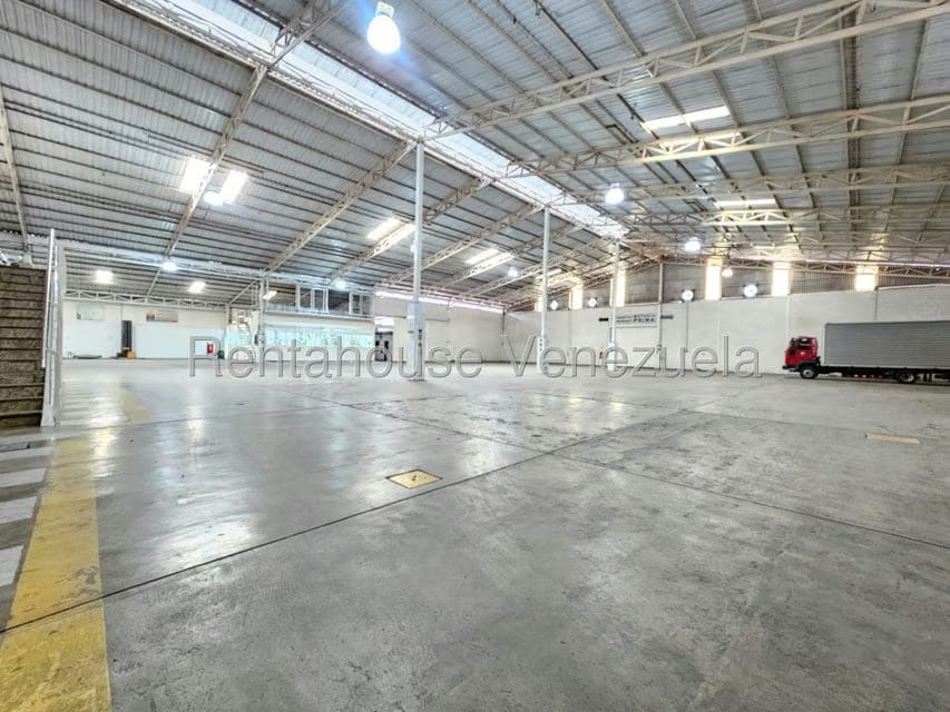 Comercial (Local Comercial) en Venta en San Joaquin de Turmero, Aragua - 3
