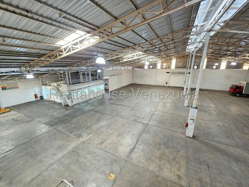Comercial (Local Comercial) en Venta en San Joaquin de Turmero, Aragua - 31