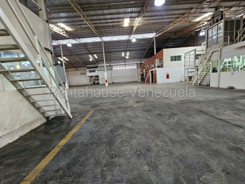 Comercial (Local Comercial) en Venta en San Joaquin de Turmero, Aragua - 32