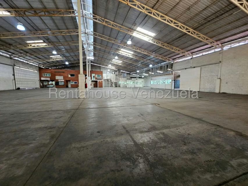 Comercial (Local Comercial) en Venta en San Joaquin de Turmero, Aragua - 33