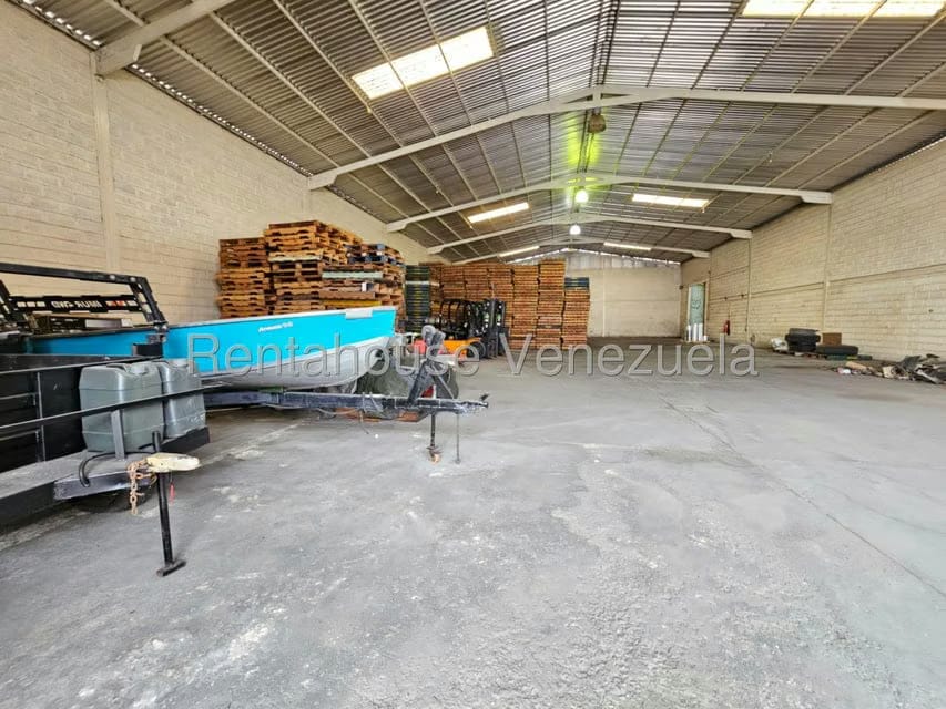 Comercial (Local Comercial) en Venta en San Joaquin de Turmero, Aragua - 35