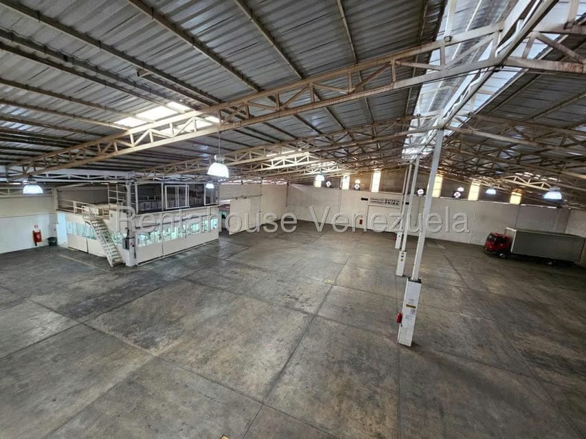 Comercial (Local Comercial) en Venta en San Joaquin de Turmero, Aragua - 5