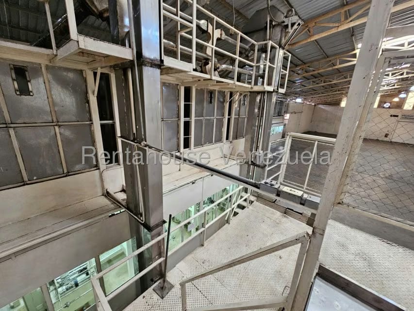 Comercial (Local Comercial) en Venta en San Joaquin de Turmero, Aragua - 47