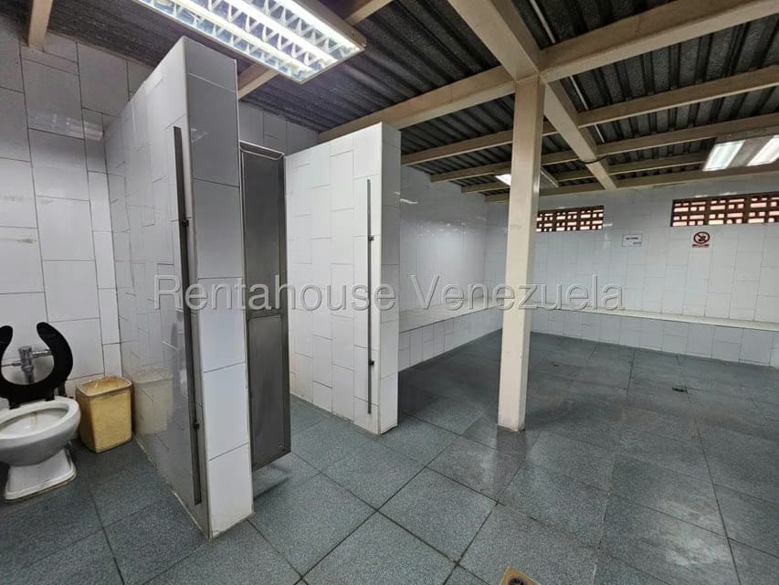Comercial (Local Comercial) en Venta en San Joaquin de Turmero, Aragua - 62