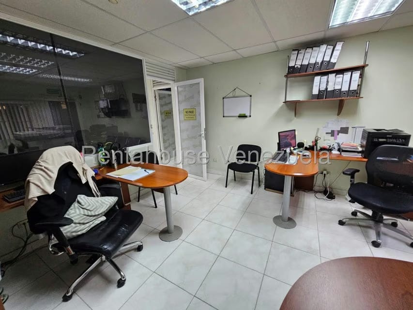 Comercial (Local Comercial) en Venta en San Joaquin de Turmero, Aragua - 76