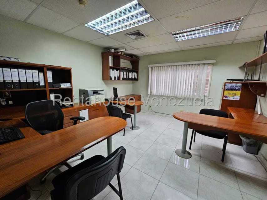 Comercial (Local Comercial) en Venta en San Joaquin de Turmero, Aragua - 81