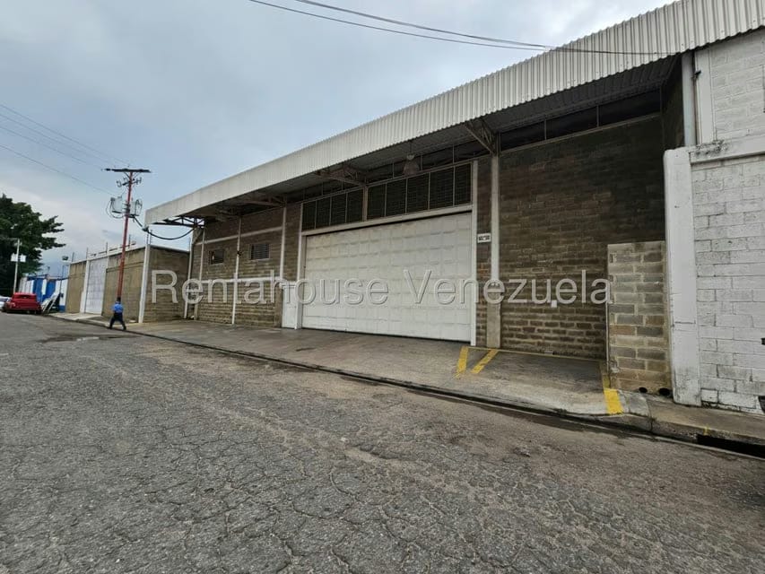 Comercial (Local Comercial) en Venta en San Joaquin de Turmero, Aragua - 88