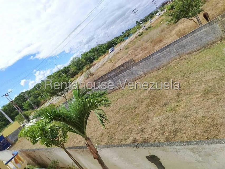 Comercial (Local Comercial) en Venta en Higuerote, Miranda - 3