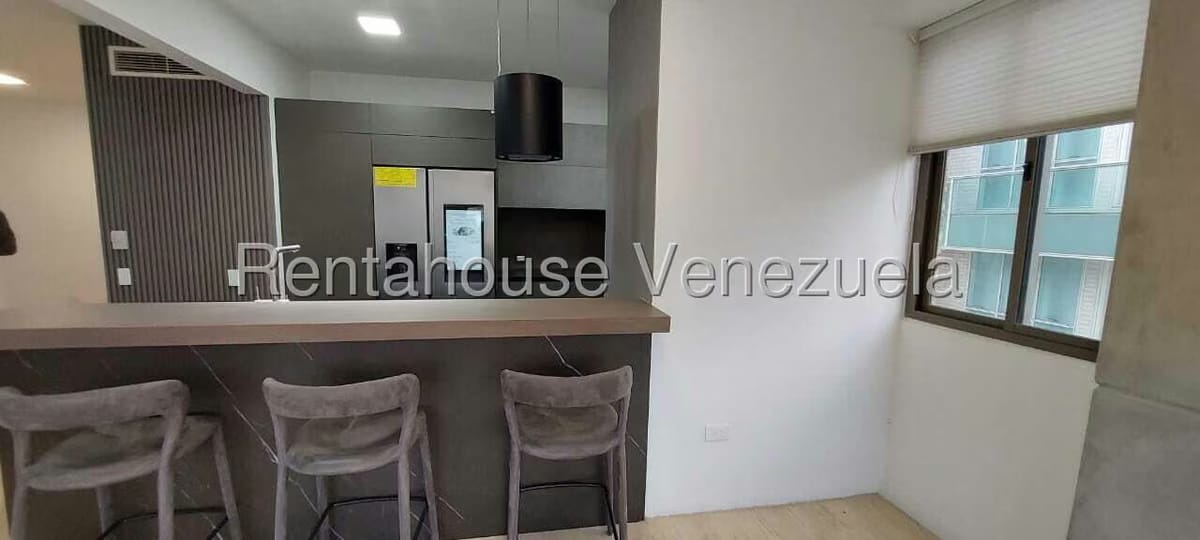 Apartamento (1 Nivel) en Alquiler en La Castellana, Distrito Metropolitano - 12