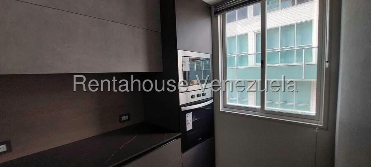 Apartamento (1 Nivel) en Alquiler en La Castellana, Distrito Metropolitano - 16