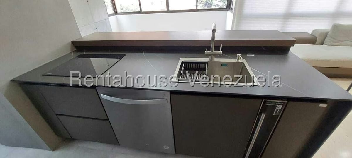 Apartamento (1 Nivel) en Alquiler en La Castellana, Distrito Metropolitano - 18