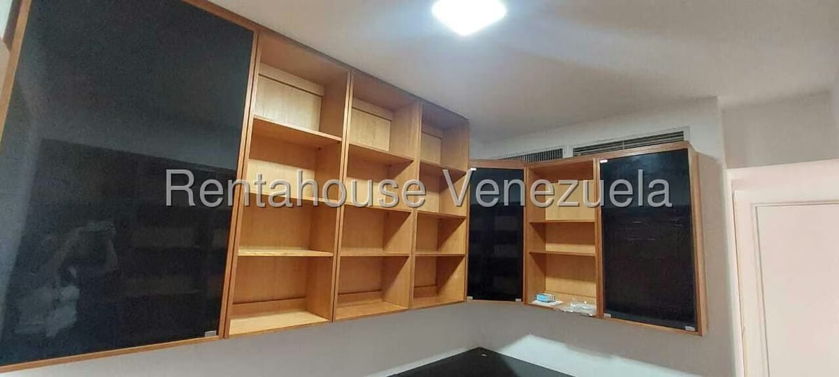 Apartamento (1 Nivel) en Alquiler en La Castellana, Distrito Metropolitano - 36